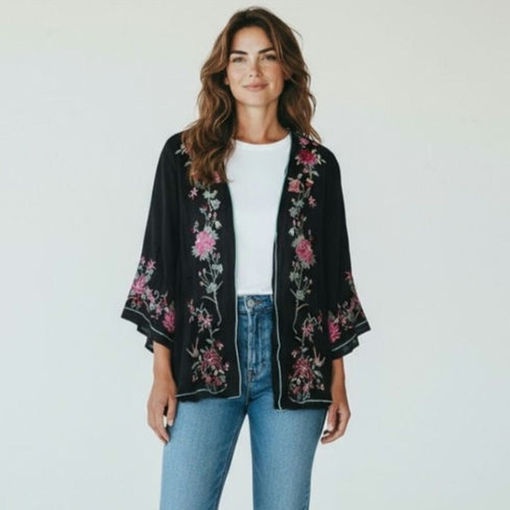 Free People Embroidered Silky Kimono Size Small Blazer Jacket